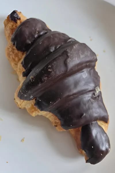 El croissant de chocolate