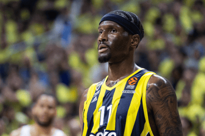 Nigel Hayes Davis