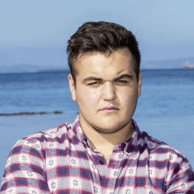 André