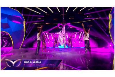 Papillon chante Waka waka