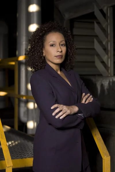 Dr. Mélinda Warner