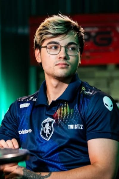 Twistzz