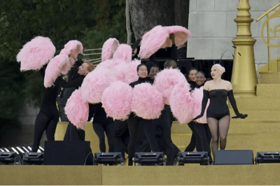 Lady Gaga che canta «Le truc en plumes» di Zizi Jeanmaire