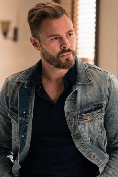 Adam Ruzek