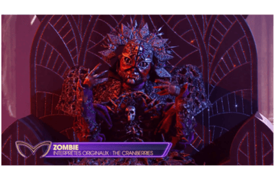 Sorcière canta Zombie