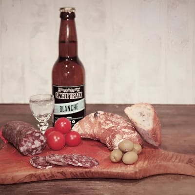 Salsicha com Génépi