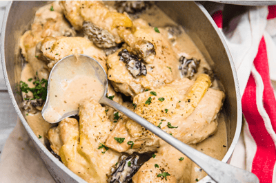 Casseruola franc-comtoise di pollo ai morchelle