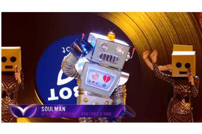 Robô cantando Soulman