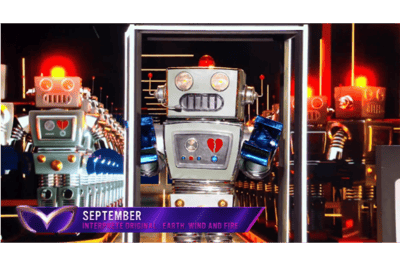 Robô cantando September