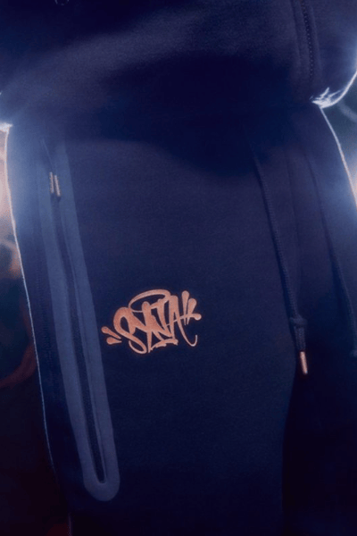 Pantaloni Nike Tech