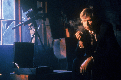 04×07 – L’homme à la cigarette [Musings of a cigarette-smocking man]