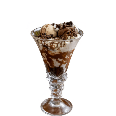 L'âge de Glace (Trio di gelato: cioccolato, nocciola e vaniglia, crumble al cioccolato, panna montata & nocciolata)