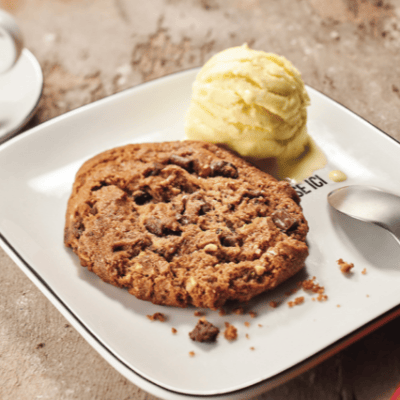 Famous Cookie