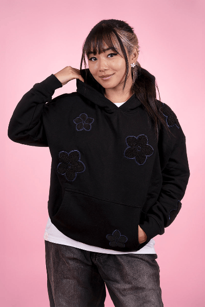 Sudadera con flores negras – HOSHI