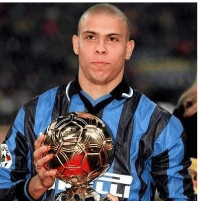 Ronaldo Nazário (1997, 2002)