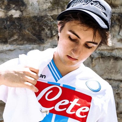 H jeune Crack